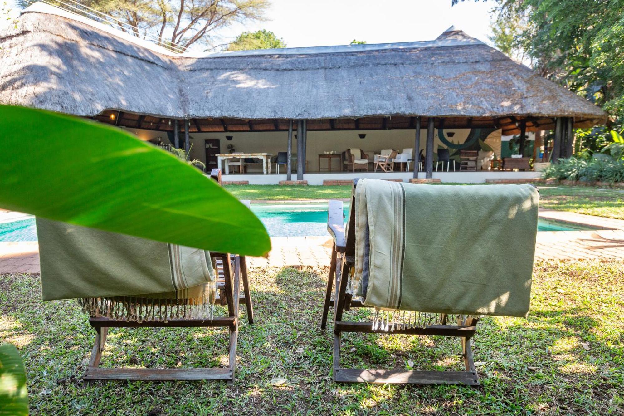 Drift Inn Victoria Falls Dış mekan fotoğraf