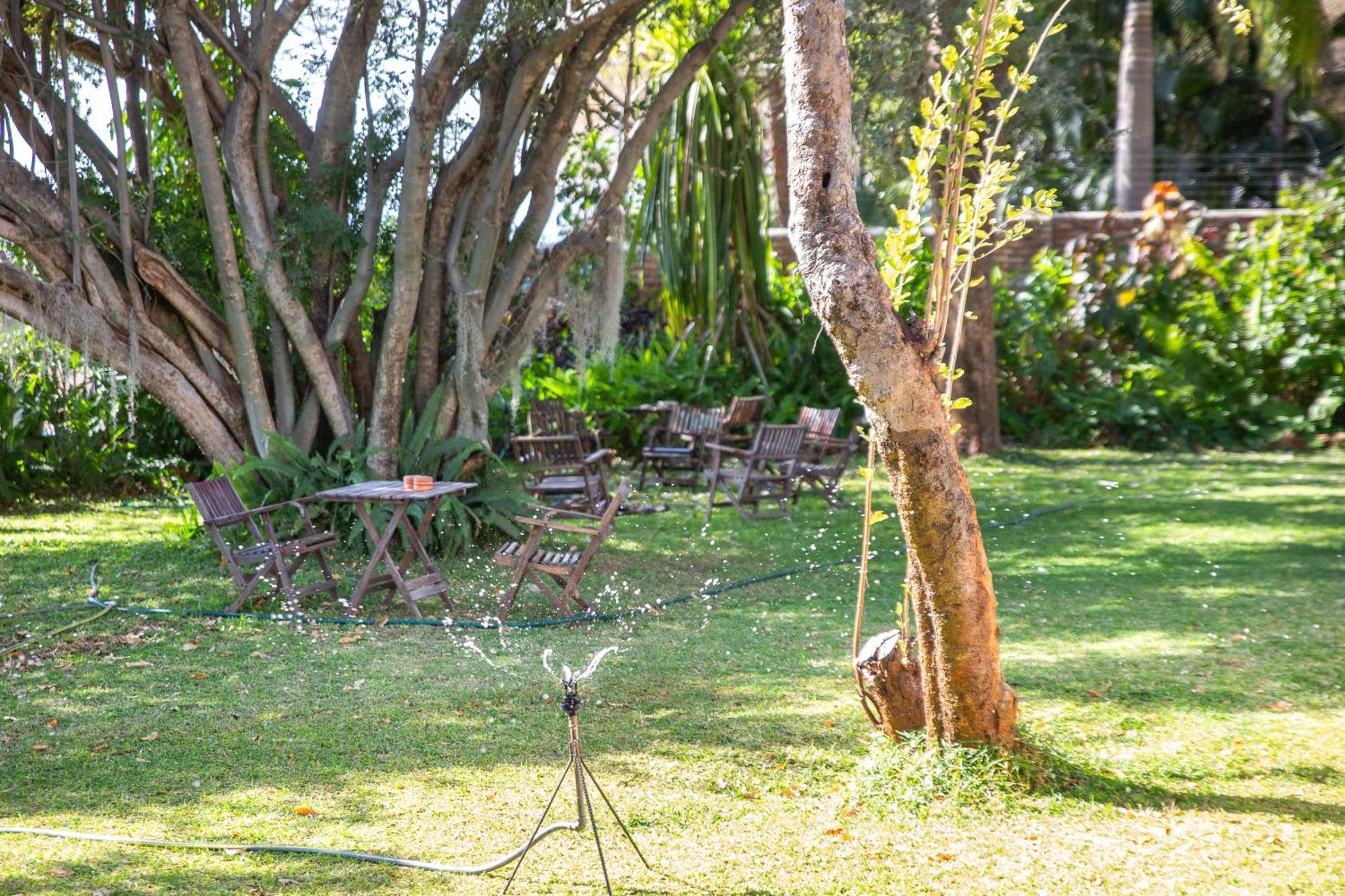 Drift Inn Victoria Falls Dış mekan fotoğraf